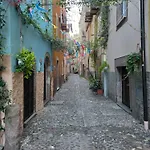 Domu Malaspina Casa de Férias Bosa