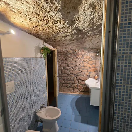 Domu Malaspina בית נופש בוסה